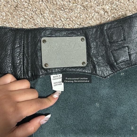 Leather Skirt - Picture 10 of 12
